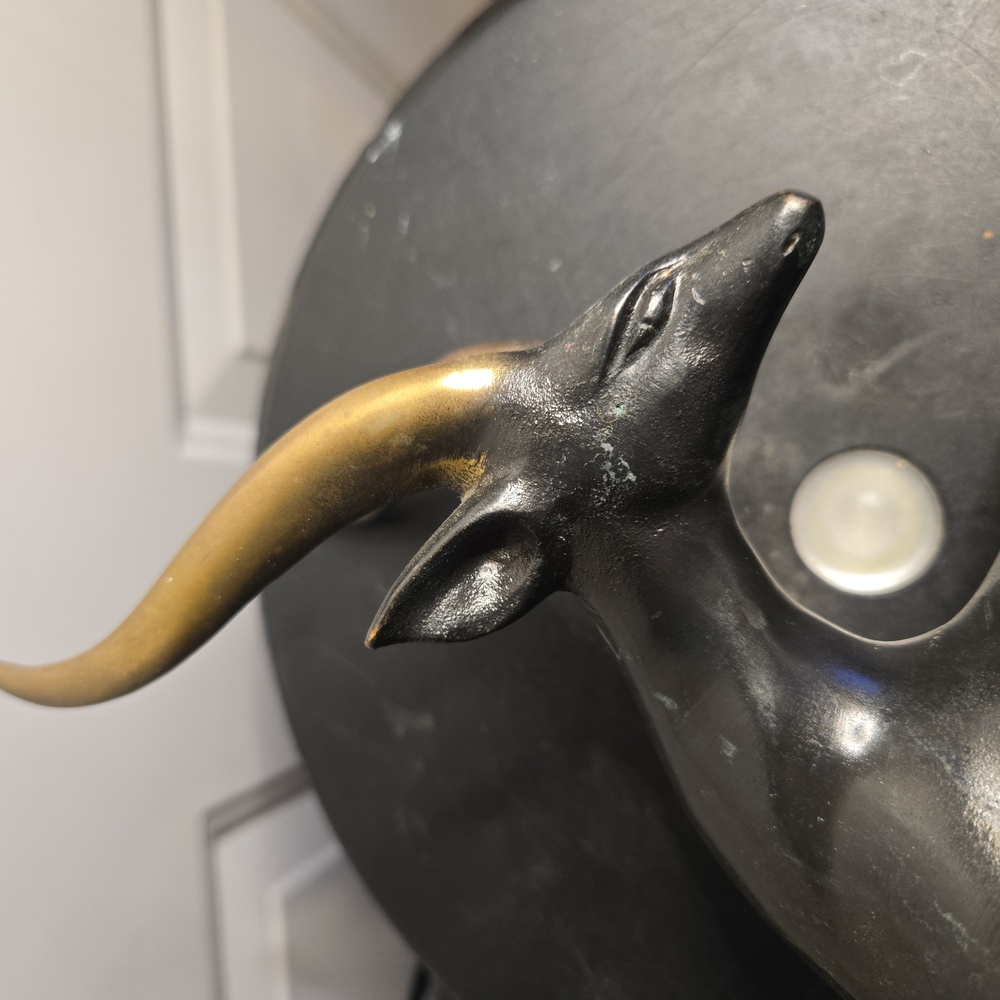 Loet Vanderveen Style Antelope Bronze, Black, and Brass Sculpture Figurine - Picture 9 of 10